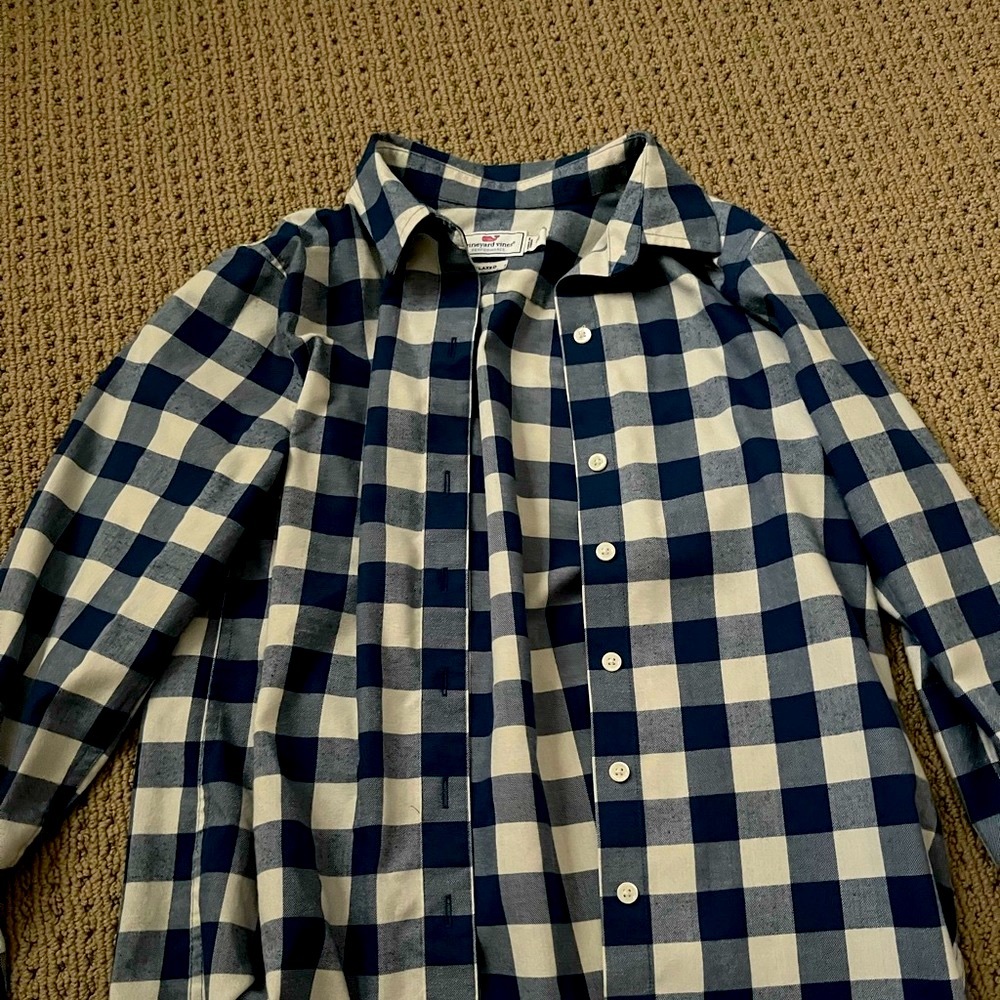 Vineyard Vines Women’s Navy Relaxed and Performance Fit Blouse